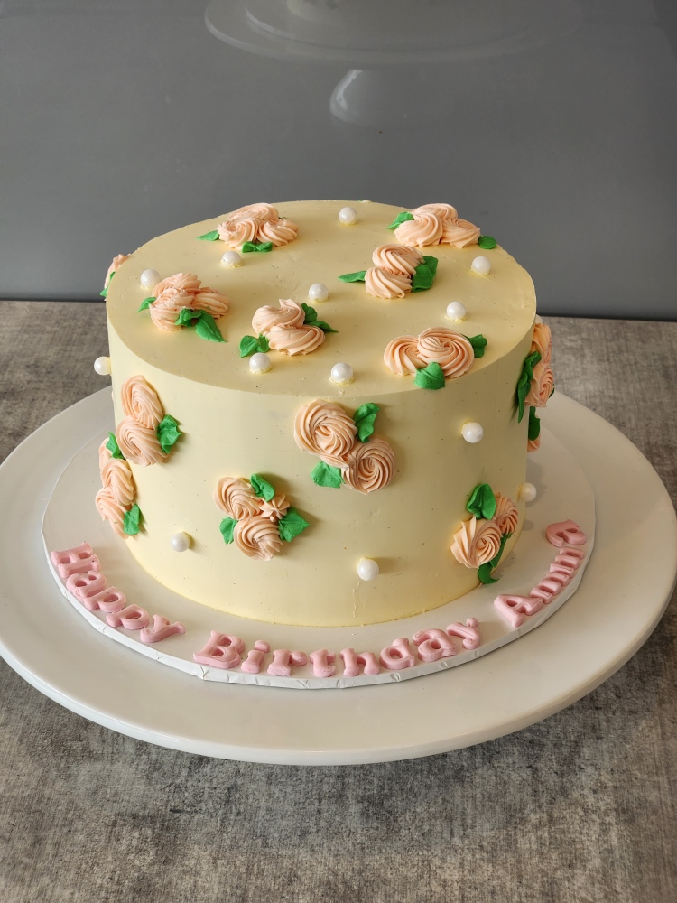 Piped Flower Cake